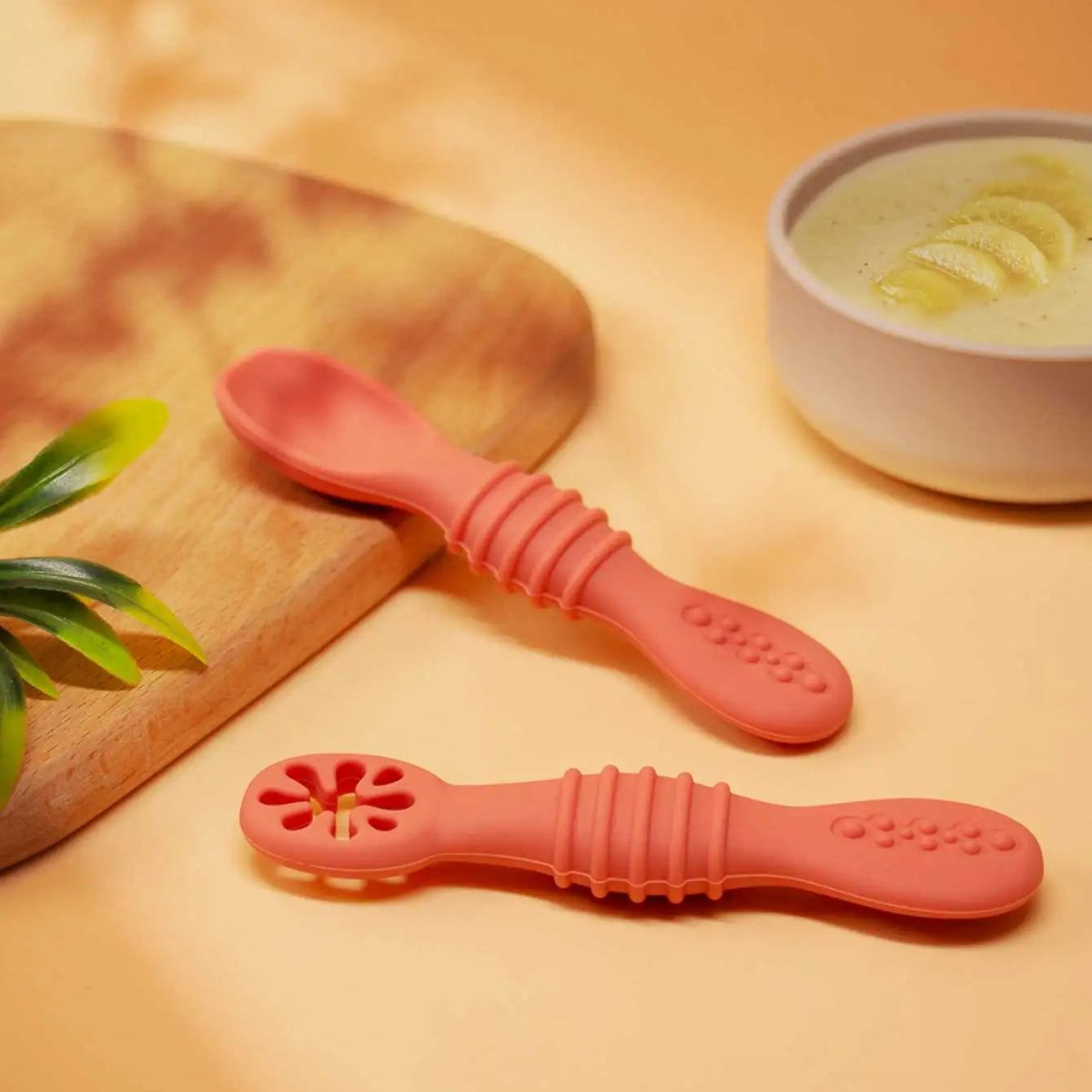 soft-silicone-feeding-spoon-for-babies-food-grade-dishwasher-safe-img12.jpg