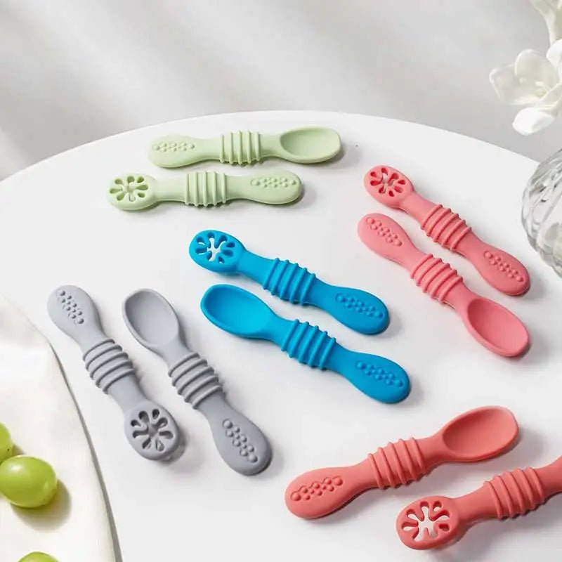 soft-silicone-feeding-spoon-for-babies-food-grade-dishwasher-safe-img2.jpg