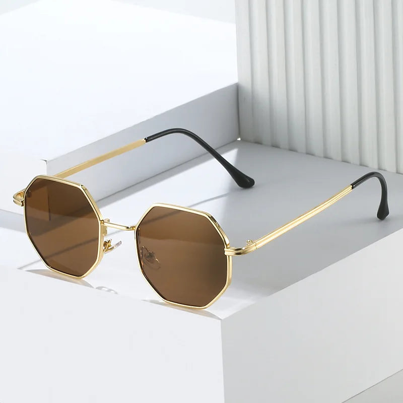 square-classic-sunglasses-unisex-uv400-protection-img2.webp