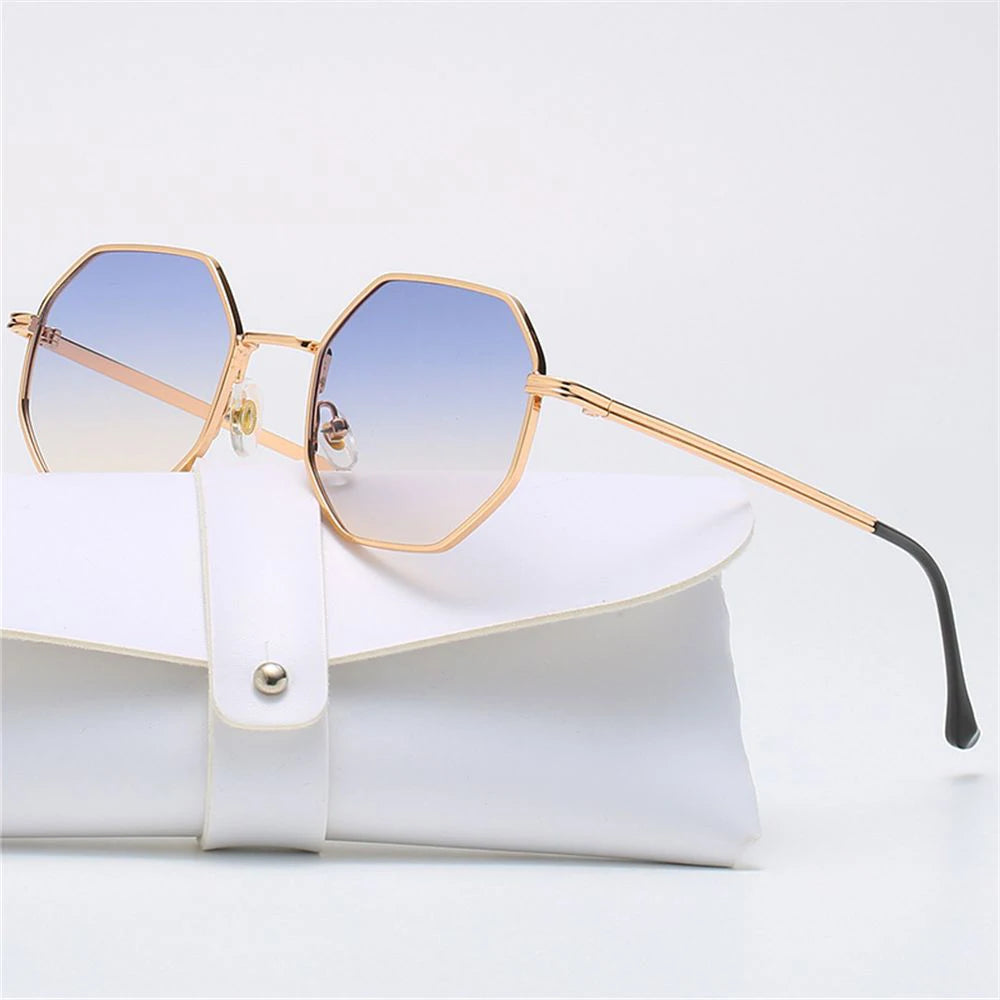 square-classic-sunglasses-unisex-uv400-protection-img4.webp