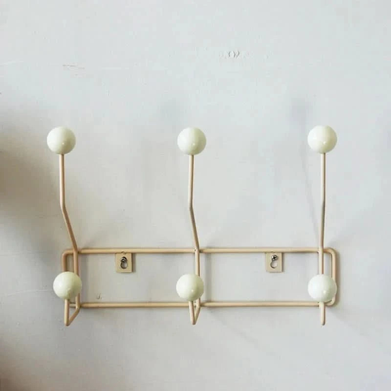 vintage-cast-iron-wall-hooks-for-entryway-storage-img1.webp