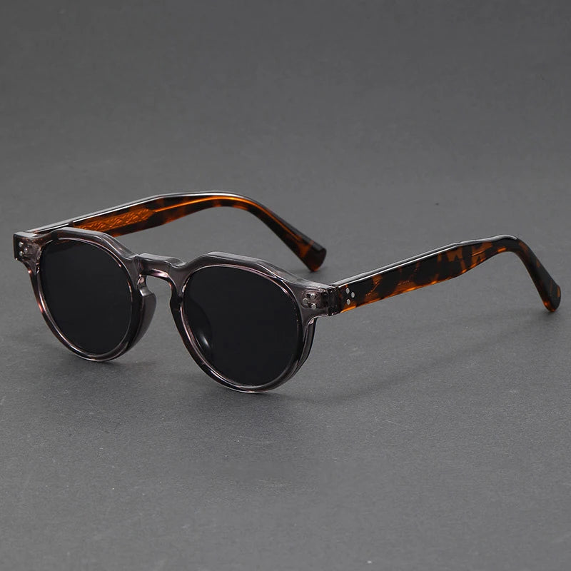 vintage-square-sunglasses-unisex-polarized-uv400-protection-img3.webp