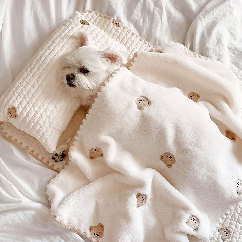 washable-embroidered-cotton-dog-cat-bed-set-with-pillow-quilt-img1.jpg