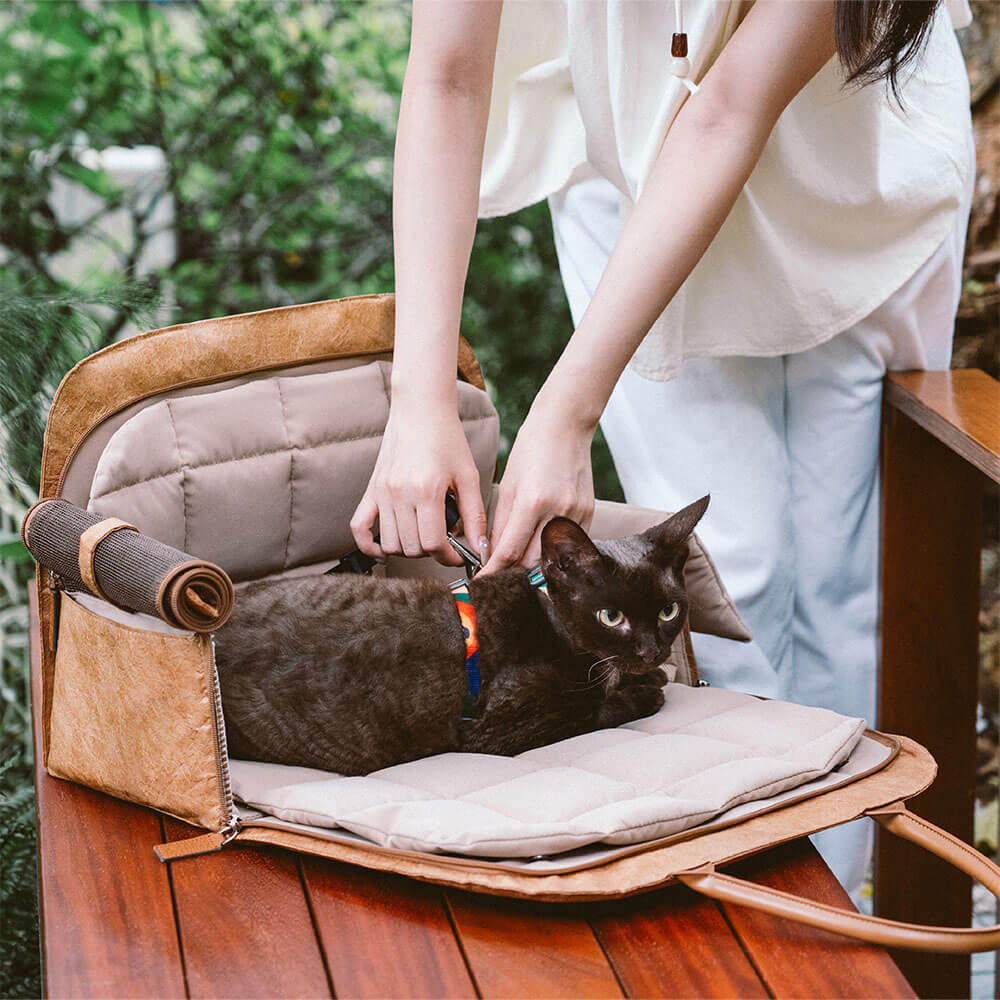 waterproof-breathable-mesh-expandable-dog-cat-carrier-for-travel-img17.jpg