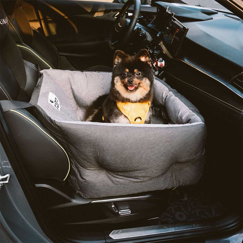 waterproof-elevated-calming-booster-dog-car-seat-bed-img13.jpg