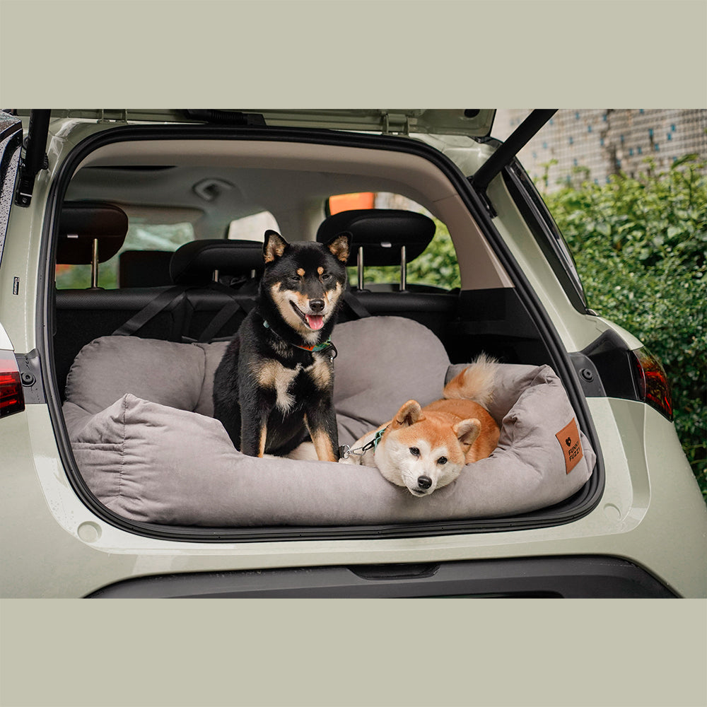 waterproof-oxford-dog-car-back-seat-bed-for-medium-large-breeds-img1.jpg